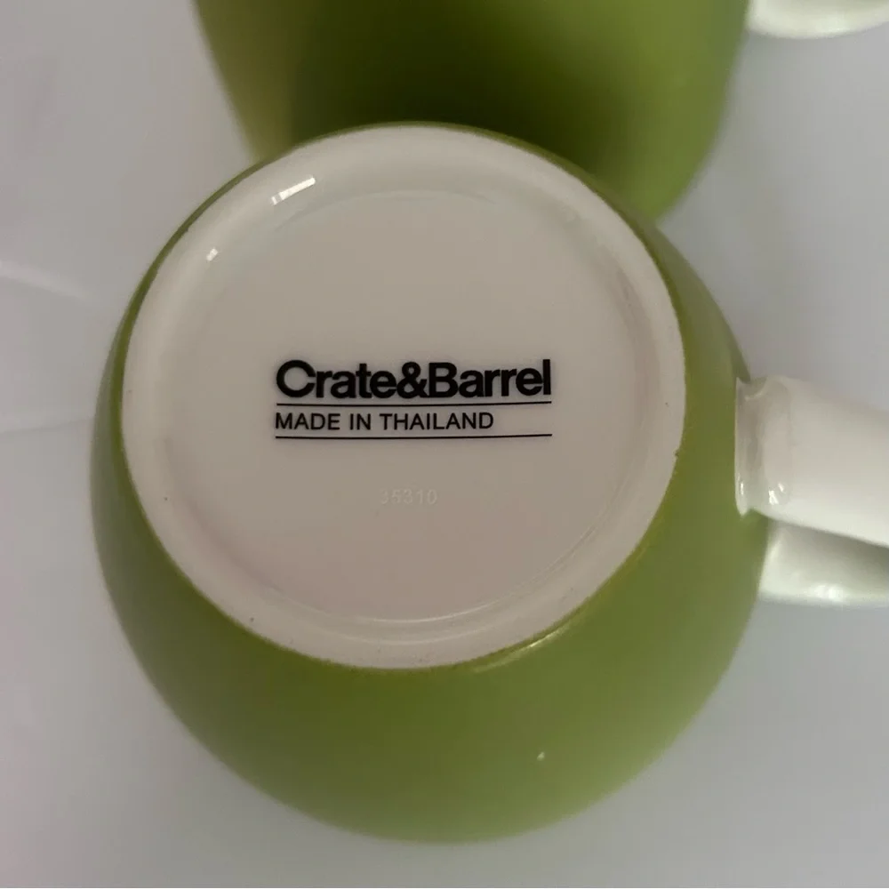 Set of 2 CRATE & BARREL Hamptons Green 4” Mugs